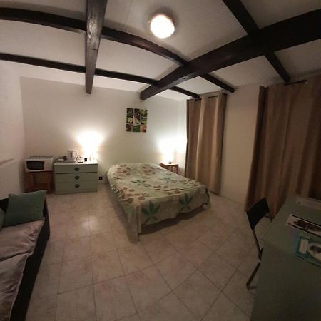 Chambre Independante A La Campagne Puycalvel Lautrec Экстерьер фото